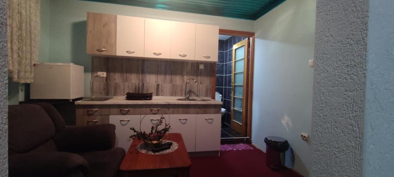 Guesthouse Prenociste Faraon Pljevlja Kültér fotó